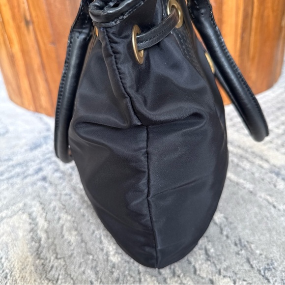 Tommy Hilfiger Womens Black Tote Bag Gold Logo  Magnetic Close - Picture 5 of 14